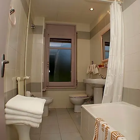 Отель Mirador 2*